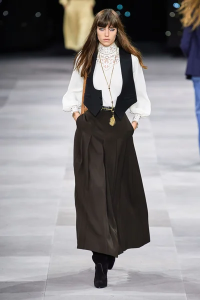 Look 2